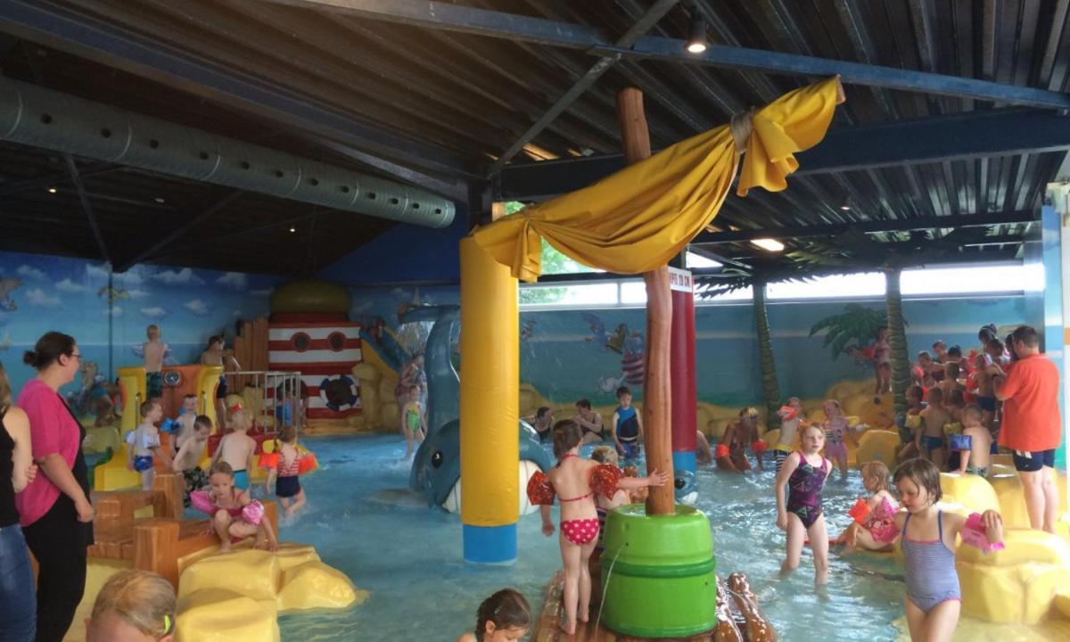Suameer Chalet Kajuit 418 Op 5 Sterren Camping Bergumermeer酒店 外观 照片